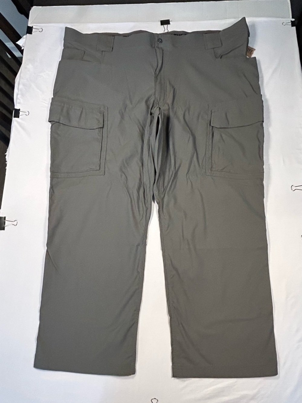 Duluth Trading Flex Dry On The Fly Pants Mens 48 x 30 Gray Cargo Fishing NWT